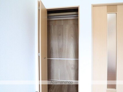 ソレアード関戸[1K/30.9m2]の収納