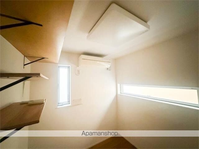 世田谷区桜丘５丁目戸建[3LDK/94.35m2]の内装2