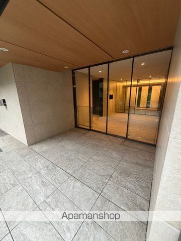 ルフォンプログレ田原町の玄関写真