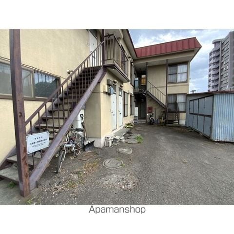 登竜荘の玄関写真