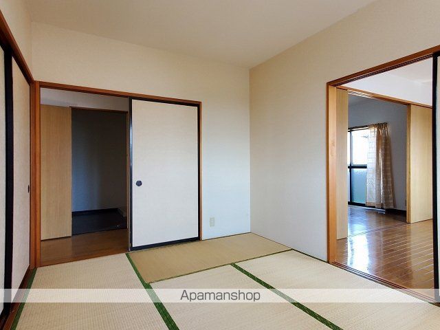 ホームズウエストの内装写真