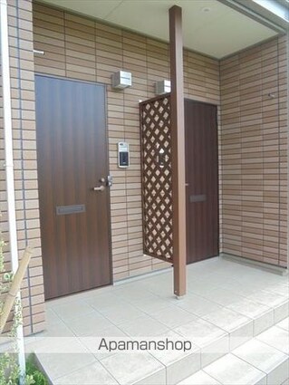 和歌山県和歌山市西庄[2LDK/57.54m2]のエントランス1