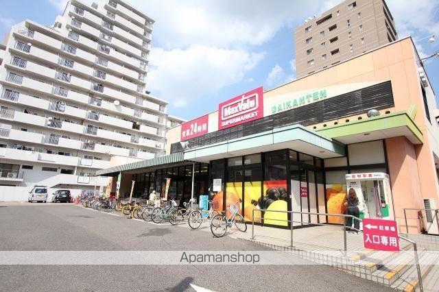 ブランシエスタ泉の周辺写真