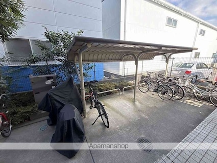 レオパレスパークサイド足立入谷[1K/26.08m2]の共用部1