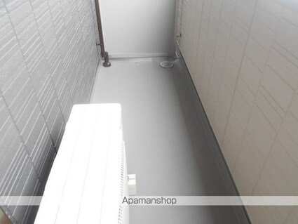 ラウレア[1R/30.25m2]のバルコニー