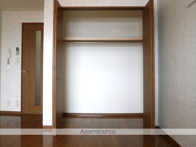 ロイヤルプレイス010の内装写真
