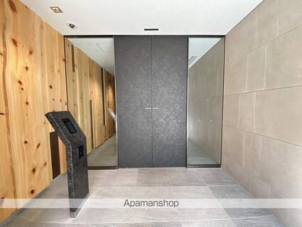 シーズンフラッツ青葉通一番町[1LDK/40.73m2]のエントランス