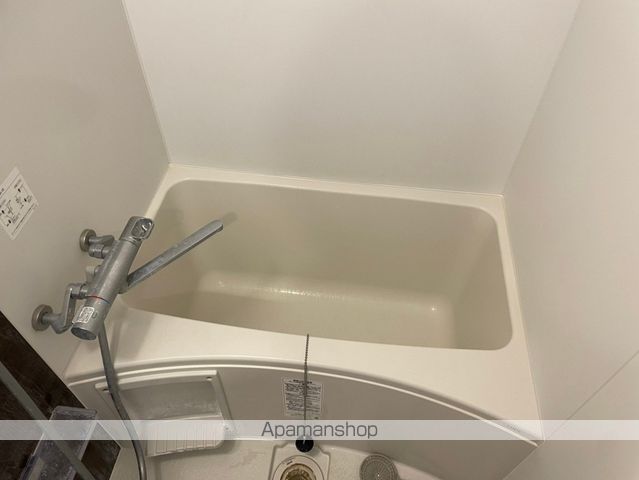 小田急伊勢原駅前マンションの内装写真
