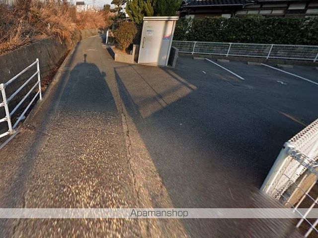 レオパレスハピネスの玄関写真