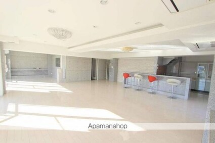 ハイマート屋島[2LDK/145.87m2]のリビング・居間