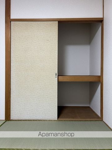 ロイヤルハウス富丘Aの内装写真