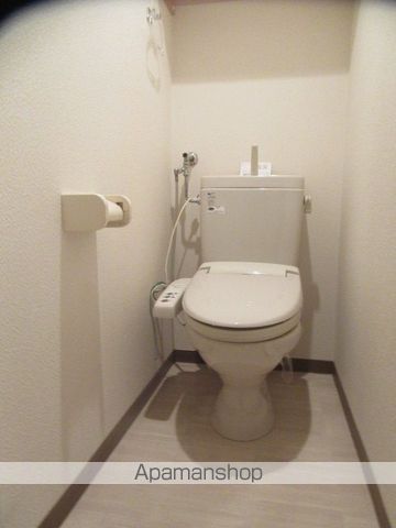 EーONEの内装写真