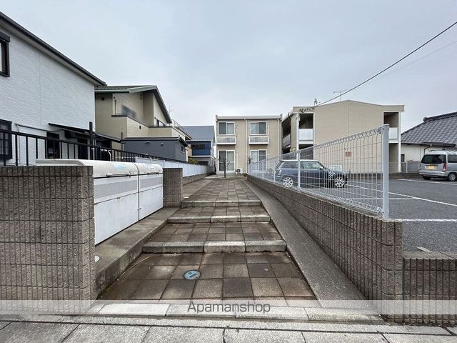 レオパレスcuracionの玄関写真