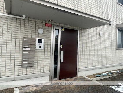 ヴィラ　シャルマン[1LDK/42.63m2]のエントランス1