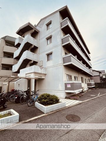 コーポ倉本の外観写真