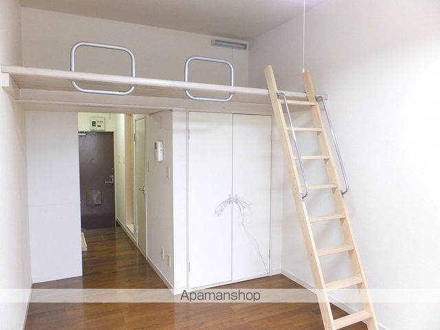 レオパレスリバーサイド染地[1K/19.05m2]のリビング・居間