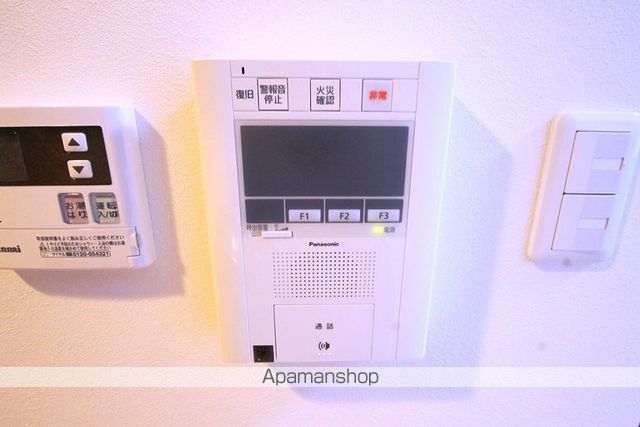 エクセレント上新18の内装写真