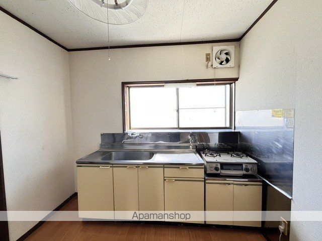 山岸貸家の内装写真