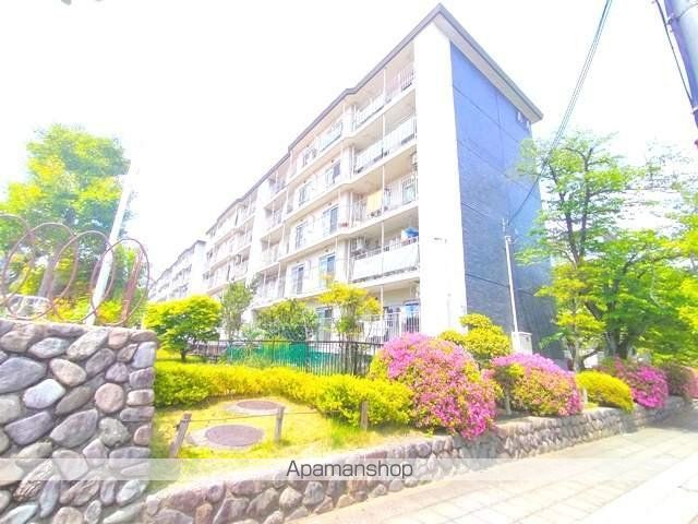 藤阪ハイツA1棟の外観写真