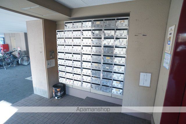 新大宮シティ・パルの玄関写真