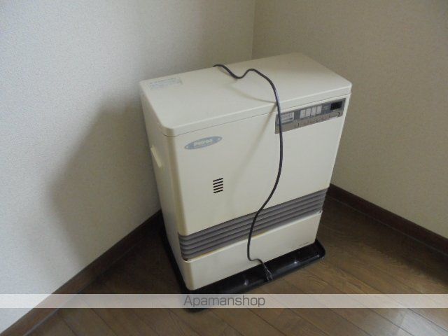 元町アパートメントの内装写真
