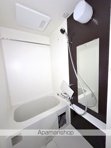 IWR大阪CREST TAPPの内装写真