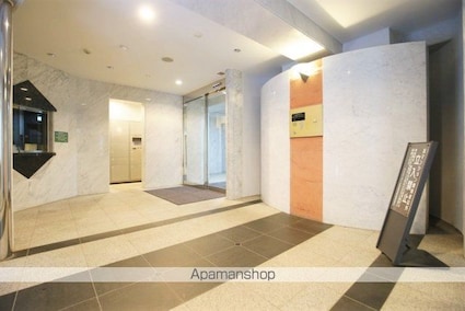 東京都新宿区新宿１丁目[1K/20.38m2]のエントランス2