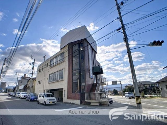 平井越智ビルの外観写真