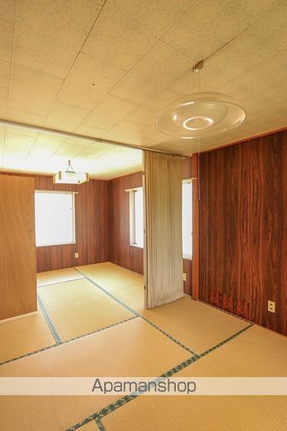 徳島線 鴨島駅 徒歩3分 3階建 築51年の内装写真