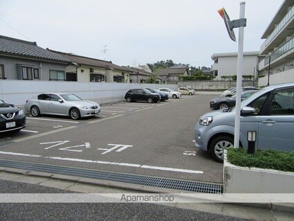 レガーロ旭町[2LDK/60.73m2]の駐車場2