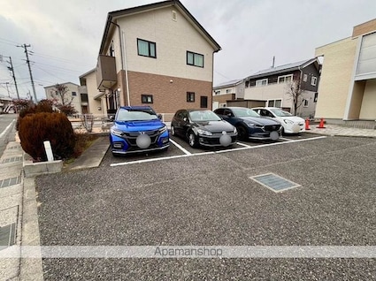 レオパレス花水木[1K/23.18m2]の駐車場2