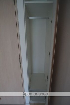 東京都新宿区余丁町[1R/29.52m2]の収納