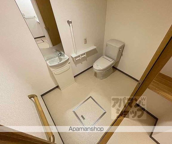 アクティ綾小路の内装写真