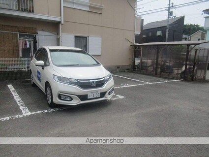 和歌山県和歌山市井辺[2DK/36.72m2]の駐車場3
