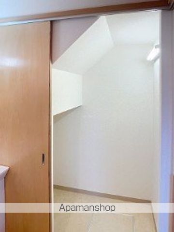 浜松市中央区 2階建 築18年の内装写真