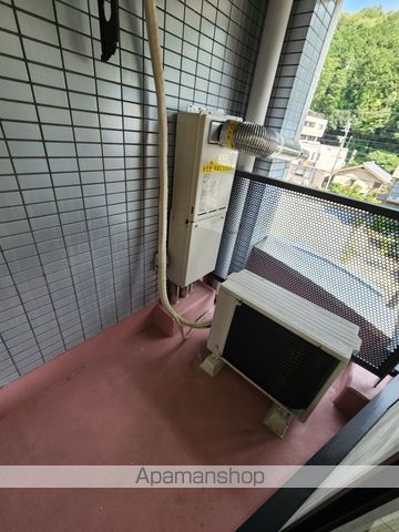 スリーナインの内装写真