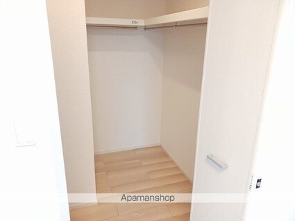 コンフォート各務原　Ｅ[1LDK/59.21m2]の収納