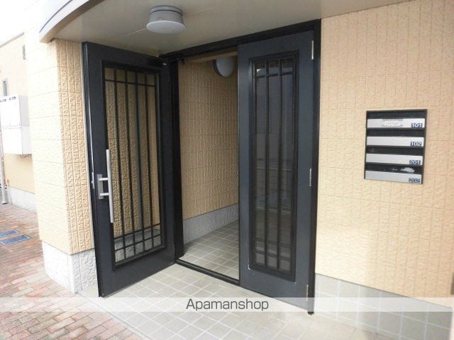 リバーコート新浦安弐番館の外観写真