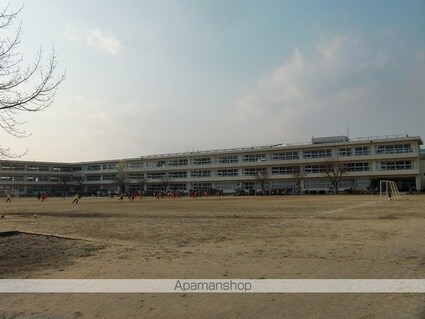 茨城県牛久市牛久町[2LDK/57.01m2]の周辺6