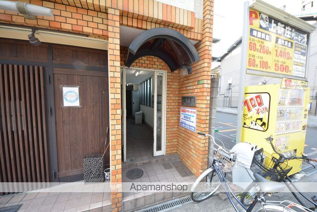 ビラ小松の玄関写真