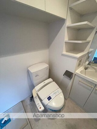 レジディア市谷薬王寺[1R/18.01m2]のトイレ