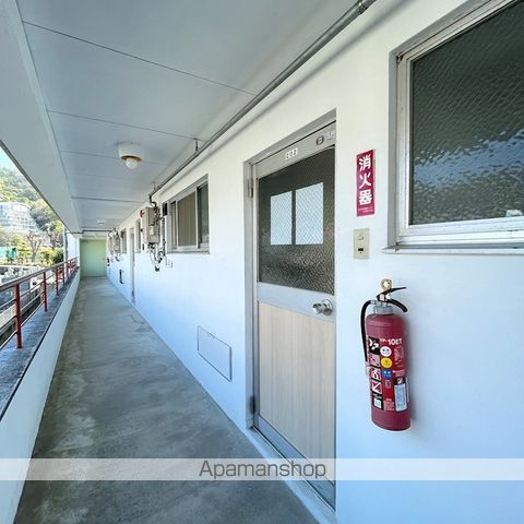 御幸マンションの玄関写真