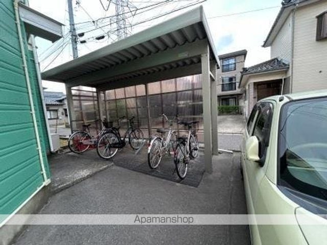 ホワイトハウス8の外観写真