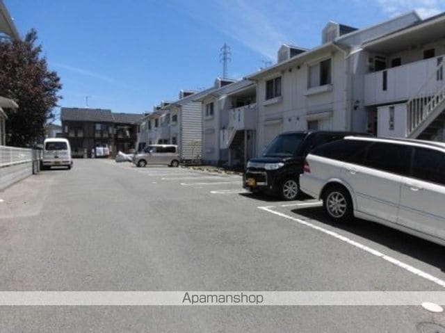 和歌山県和歌山市楠見中[3DK/47.86m2]の駐車場2