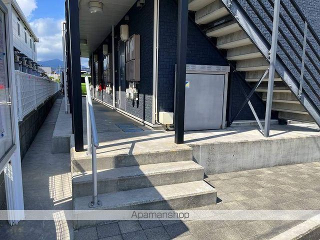 レオネクスト丸の内 東の玄関写真