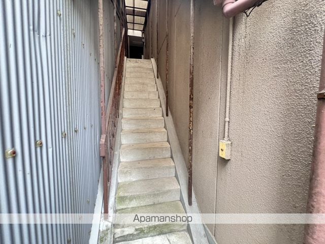 畑中マンションの玄関写真