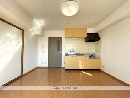 ロイヤルシティ参番館　若松町[2DK/45m2]のリビング・居間