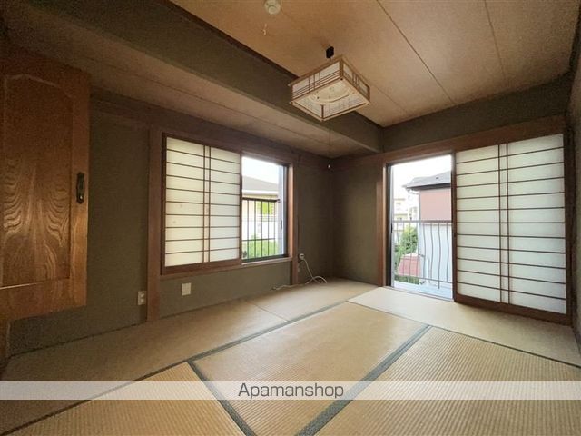 相模原市南区 2階建 築46年の内装写真