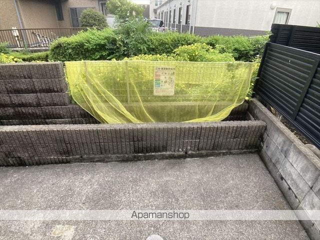 ウエストウイングの外観写真