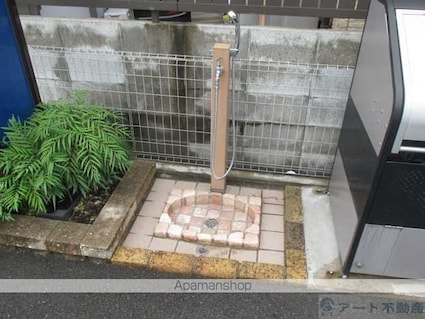 ノース・ガーデンＢ[2LDK/57.71m2]の共用部2